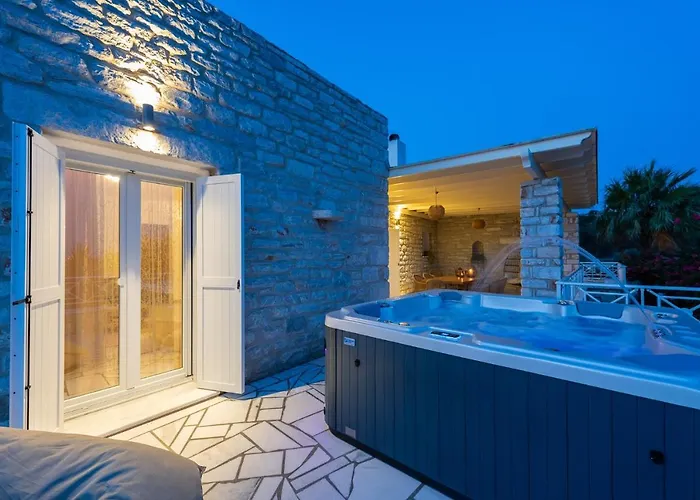 Sun And Salt 3bedroom House Сasa de vacaciones