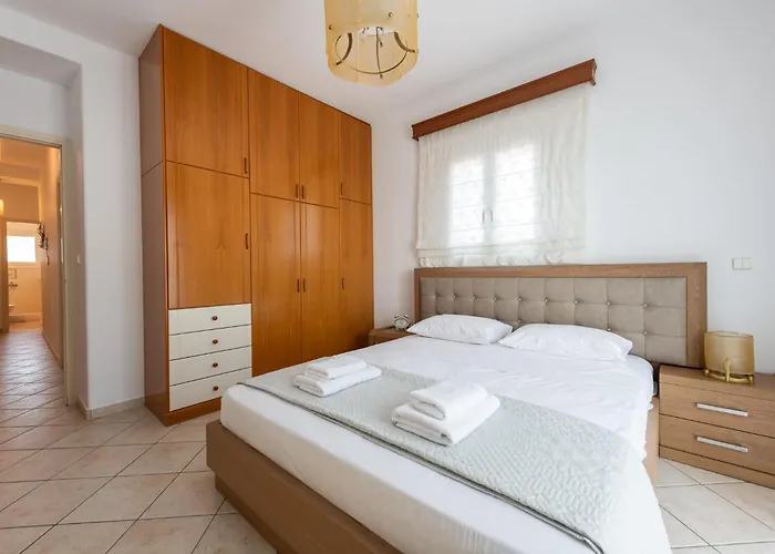 Sun And Salt 3bedroom House