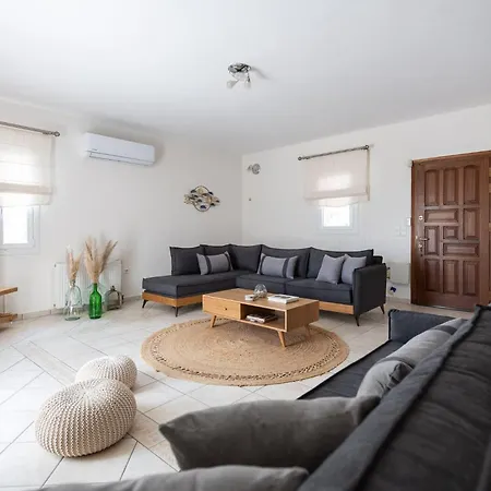 Holiday home Sun And Salt 3bedroom House